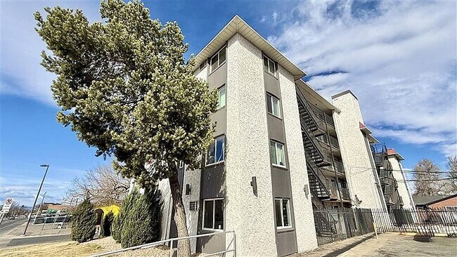 Classic architecture meets modern living - Monte Vista