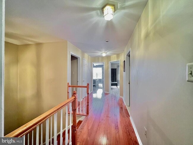 Building Photo - 668 Greycliffe Ln