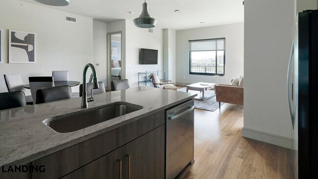 Building Photo - 1414 Wood Hollow Dr