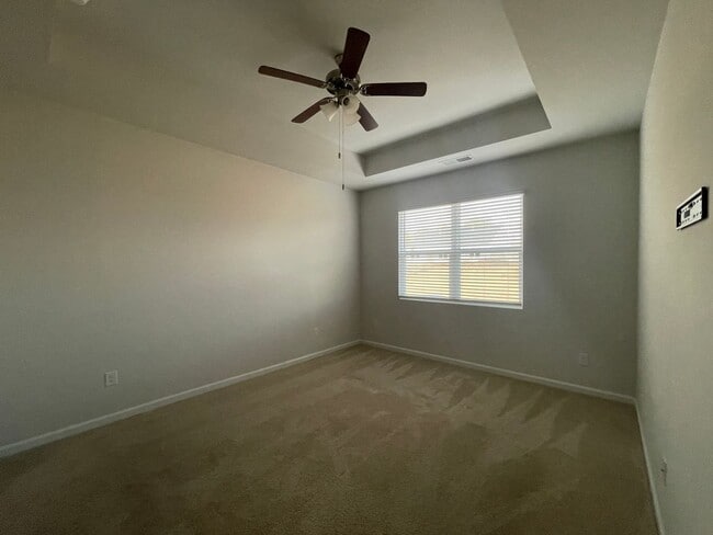 Building Photo - 4 Bed, 2 Bath New Build