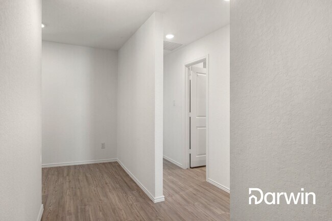 Building Photo - 1035 Pardon Way, New Braunfels, TX 78130