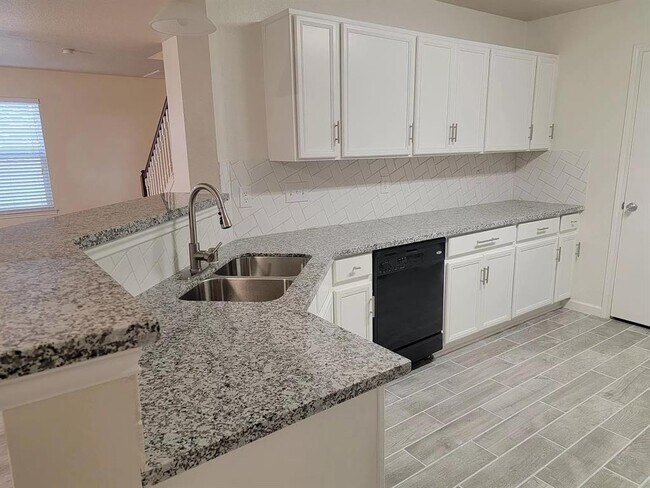 Building Photo - 18222 Valebluff Ln