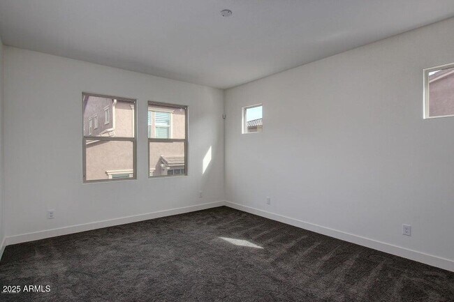 Building Photo - 4708 E Daley Ln