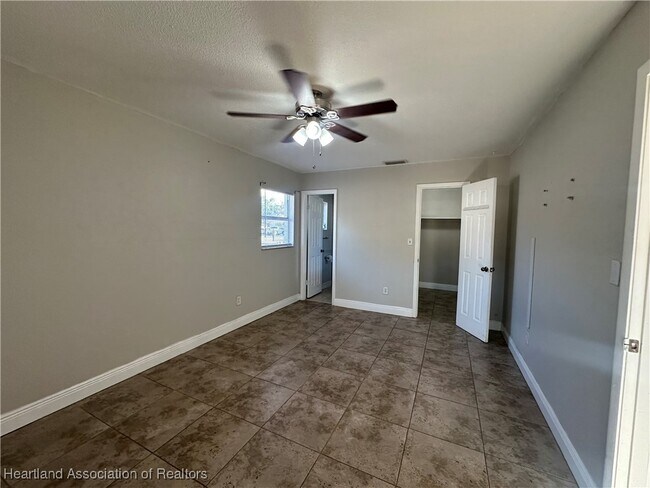 Building Photo - 3308 Valerie Blvd