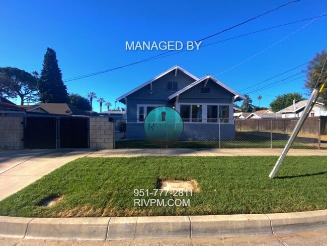 Building Photo - COMING SOON!!!!Charming upgraded 2 bed 2 bath single family home!!