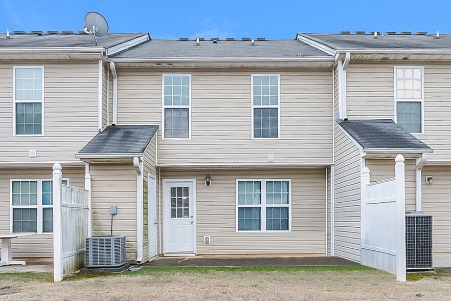 Building Photo - 216 Meadowlark Pl