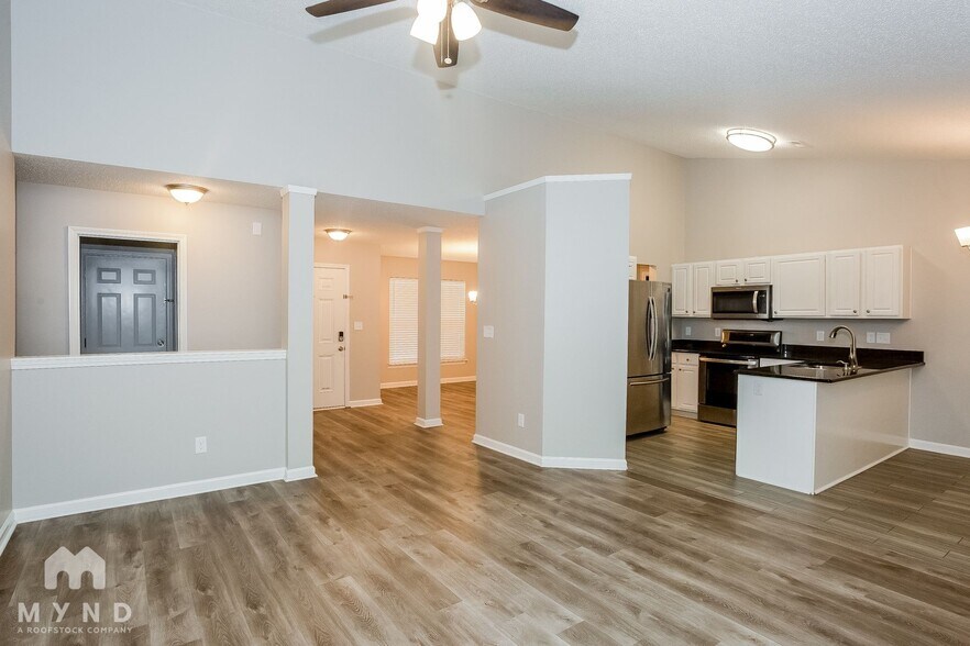 Building Photo - 2066 Chapel Creek Rd