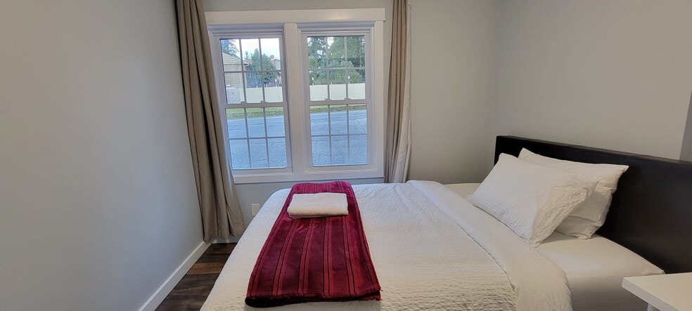 Building Photo - 19925 Wallingford Ave N