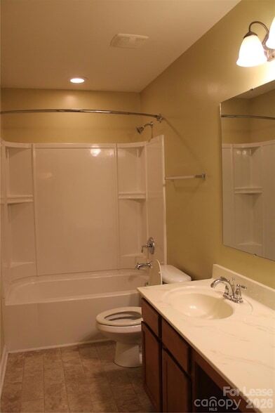 Building Photo - 16119 Raptor Ct