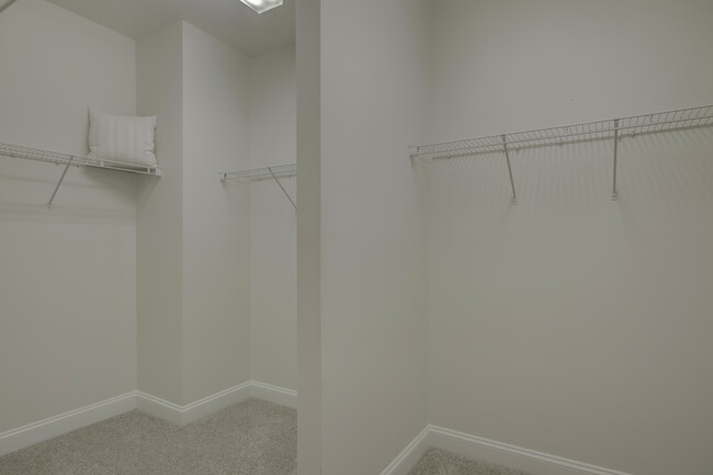 Building Photo - 10925 Preservation Park Dr