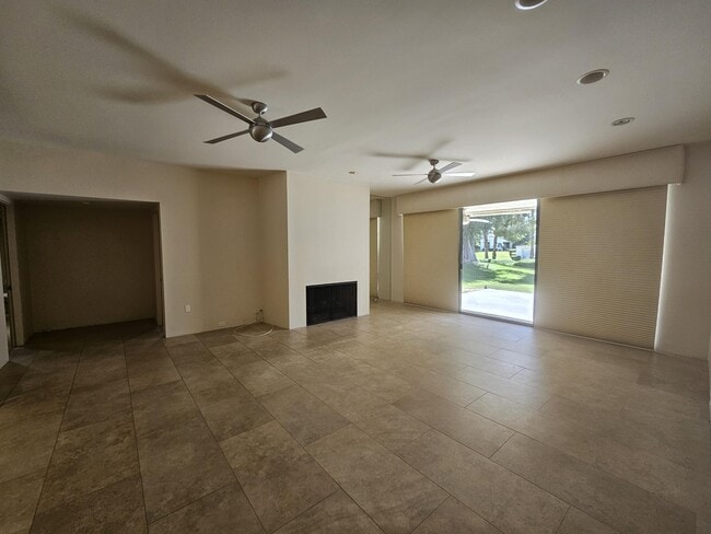 Building Photo - 3447 Andreas Hills Dr