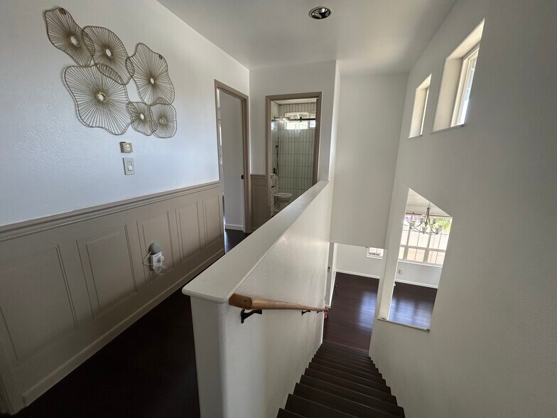 Building Photo - 91-1043-1043 Mamaka St