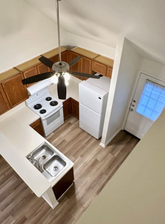 Building Photo - 2908 Whisper Oaks Ln