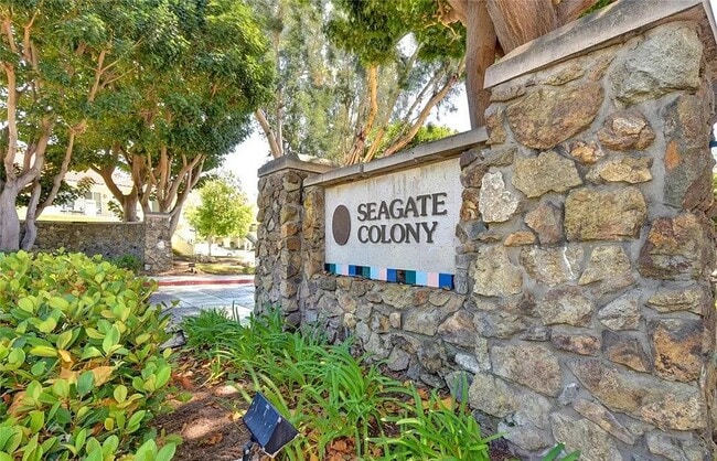 Building Photo - 6 Sandpiper Ln