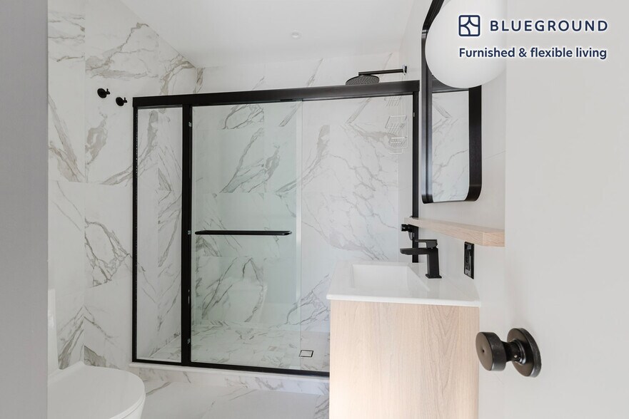 Building Photo - 16 West St