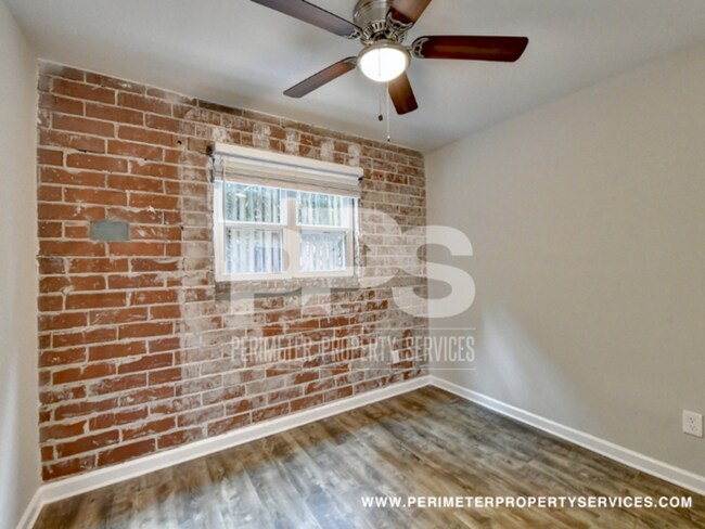 Building Photo - Old 4th Ward Flats New unit available! Com...