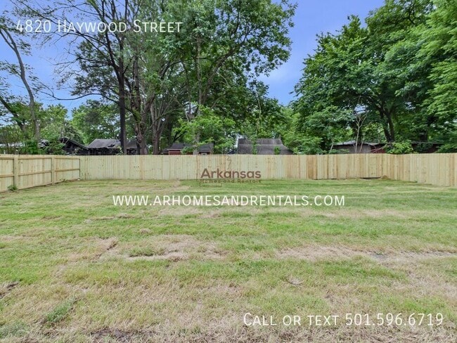Building Photo - 4820 Haywood St