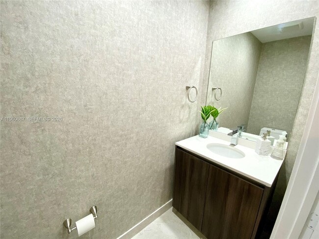 Building Photo - 488 NE 18th St