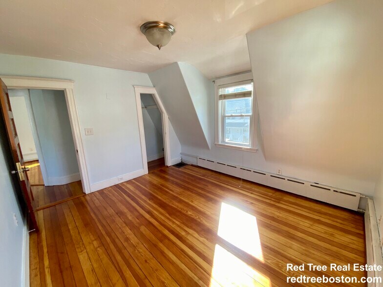 Building Photo - 482 Beale St