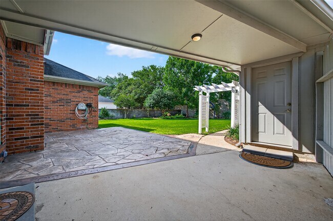 Building Photo - 2483 Hodges Bend Cir