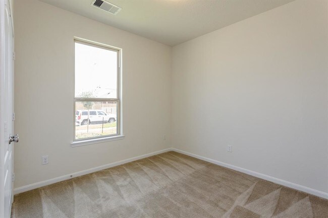 Building Photo - 22219 Davenport Downs Ln