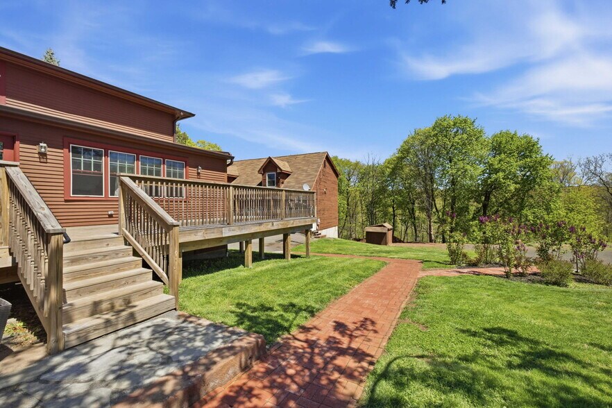 Building Photo - 883 Worthington Rdg
