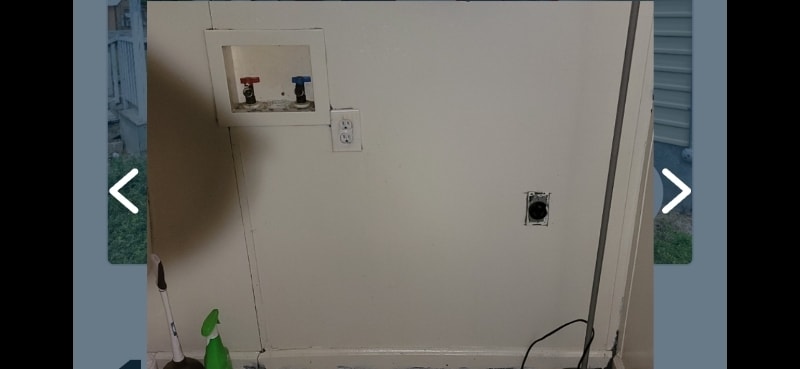 Building Photo - 515 W Main St