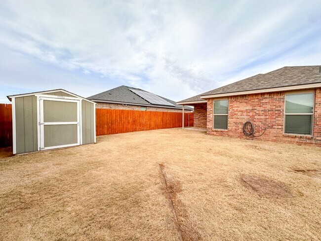 Building Photo - 3/2/2 Home in Windstone!