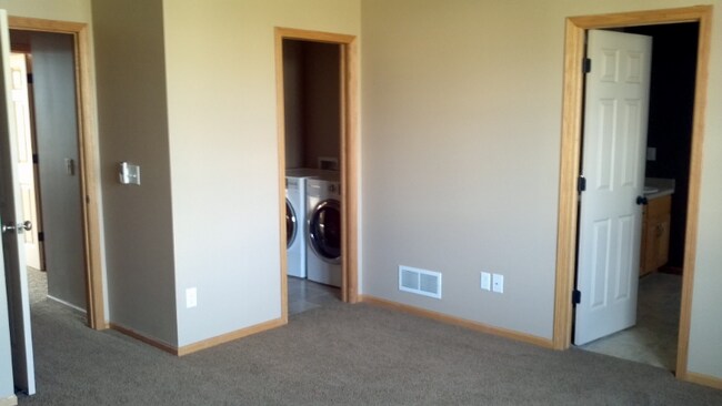 Building Photo - 11862 47th Pl NE