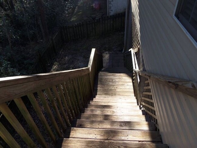 Building Photo - 3bedrooms 2baths 2 car garage in Centervil...