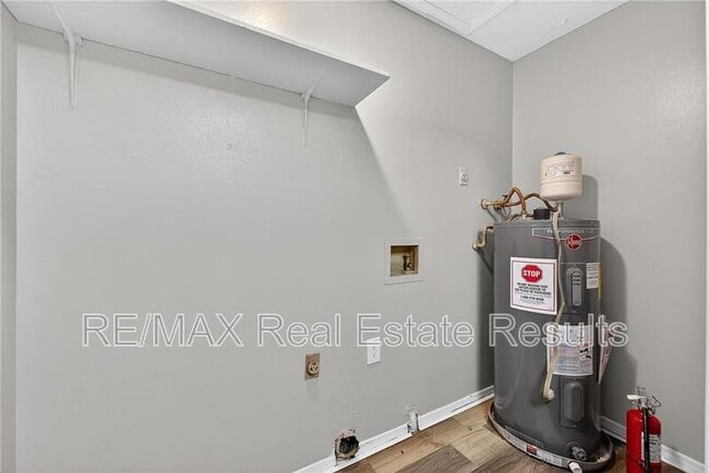 Building Photo - 4418 Acoma St