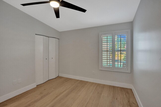 Building Photo - 876 Jeffery St