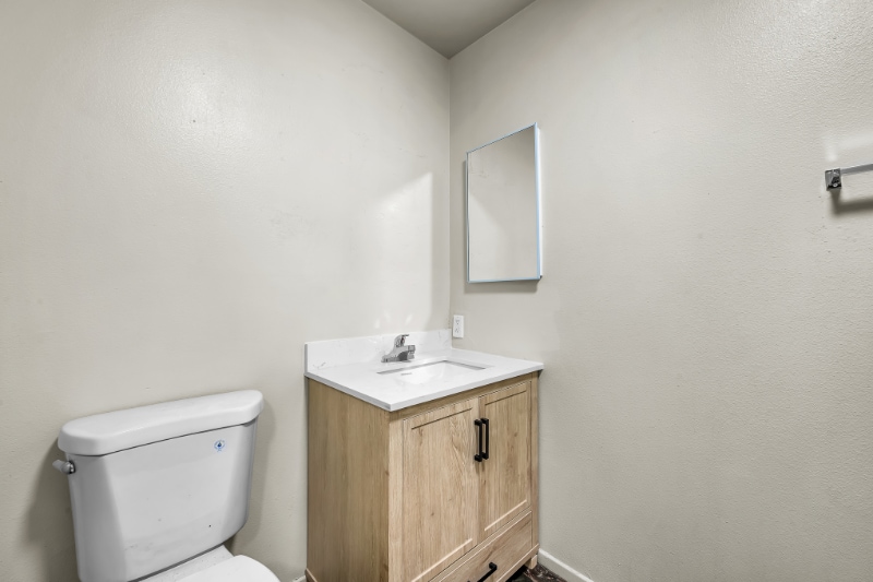 Building Photo - 5243 Huntington Dr N