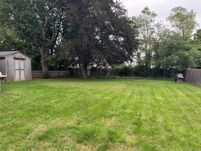 Building Photo - 6 Tredwell Ave