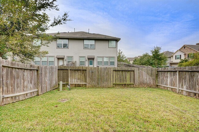Building Photo - 23 Fairlee Ct