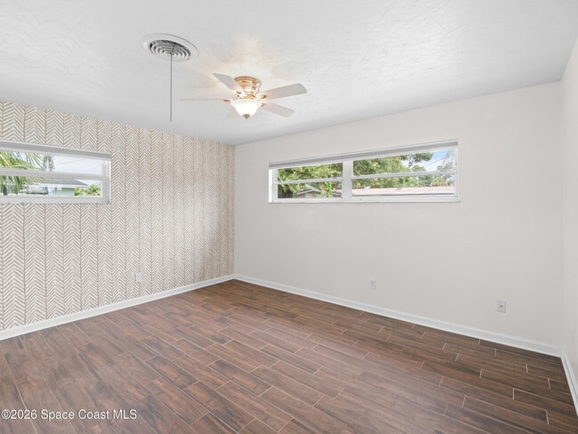 Building Photo - 250 Carib Dr