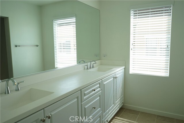 Building Photo - 18 Larry Beard Dr