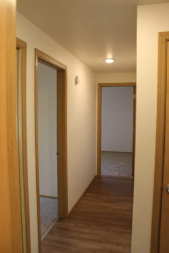Building Photo - Recently updated 4 bedroom and 2 bath home...