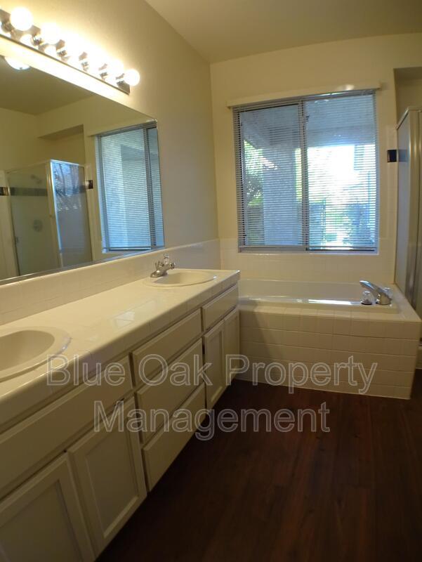 Building Photo - 242 Mission Serra Terrace