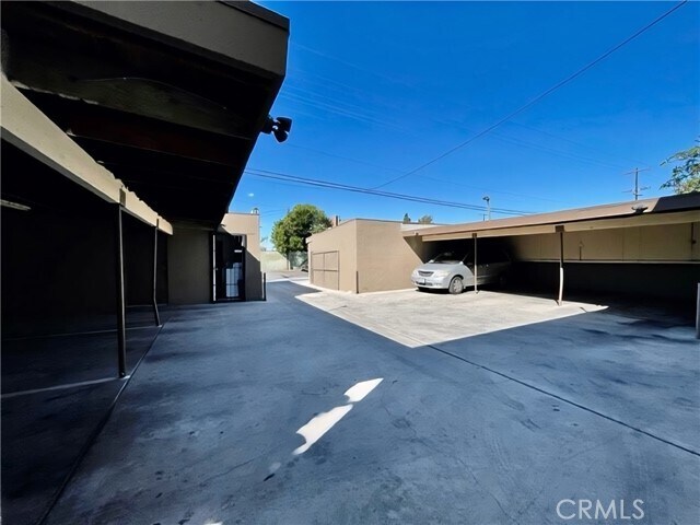 Building Photo - 12437 Harris Ave