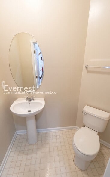 Building Photo - 13422 Burrough Farm Dr