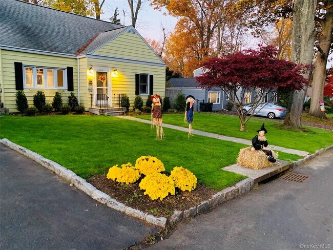 Building Photo - 110 Topland Rd