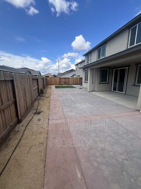 Building Photo - 1369 Emory Ln