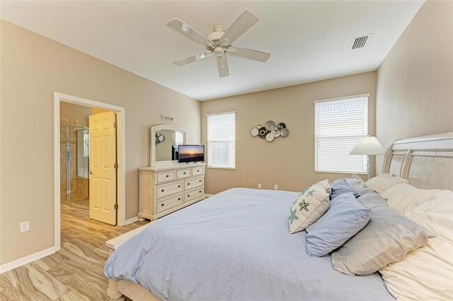 Building Photo - 135 River Enclave Ct