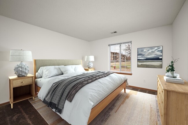 Master Bedroom - Cottages of Cottage Grove