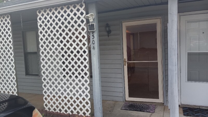 Building Photo - 2304 Grayson Valley Dr