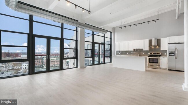 Building Photo - 444 N 4th St
