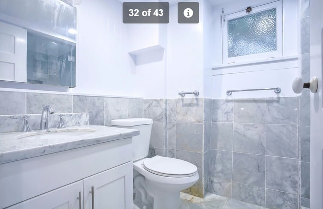 Building Photo - 2025 Jackson St