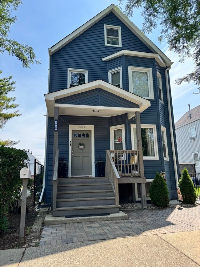Primary Photo - 1429 S 49th Ave
