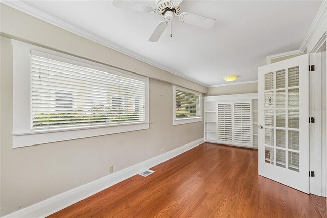 Building Photo - 1107 W Horatio St